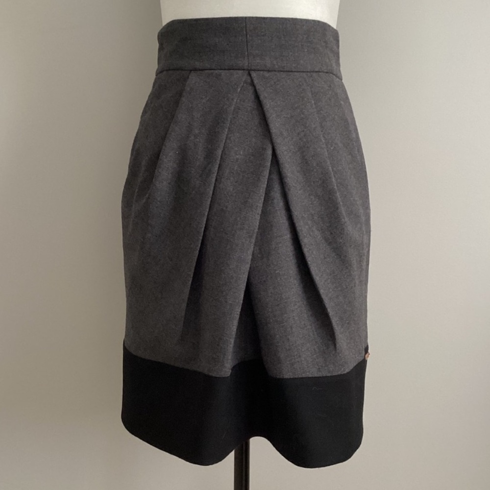 Wilfred Grey Wool Pleated A-line Skirt with Pockets, Size 6